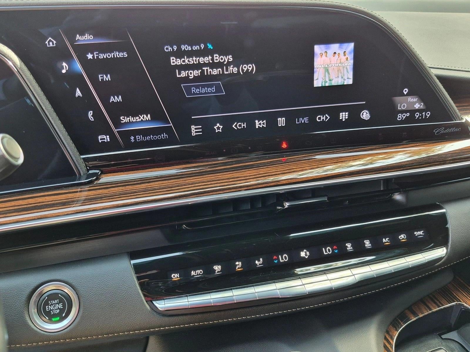 2023 Cadillac Escalade ESV 4WD Premium Luxury