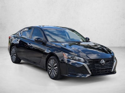 2024 Nissan Altima 2.5 SV Sedan