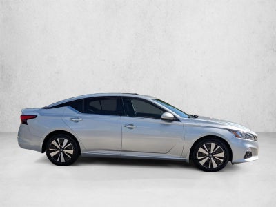 2022 Nissan Altima 2.5 SL Sedan