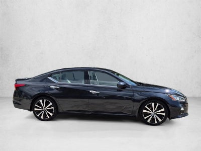 2020 Nissan Altima 2.5 Platinum Sedan