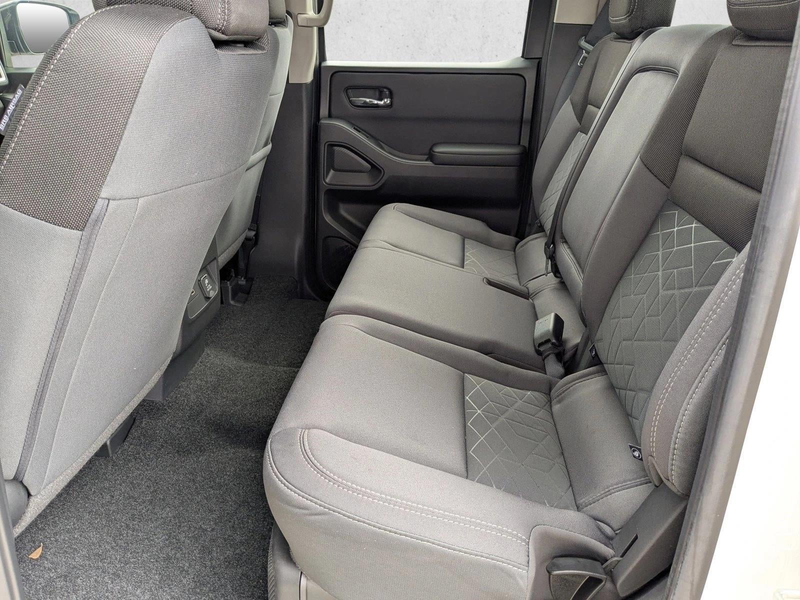 2025 Nissan Frontier Crew Cab 4x2 SV