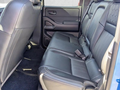 2024 Nissan Frontier Crew Cab 4x2 SL