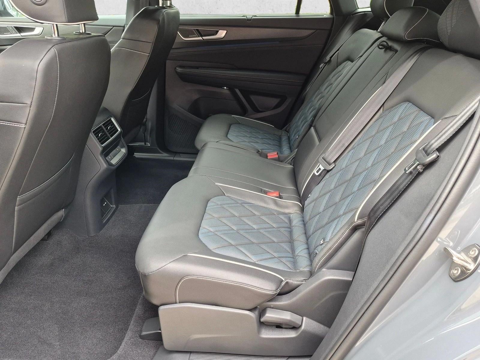 2025 Volkswagen Atlas Cross Sport 2.0T SEL Premium R-Line 4MOTION