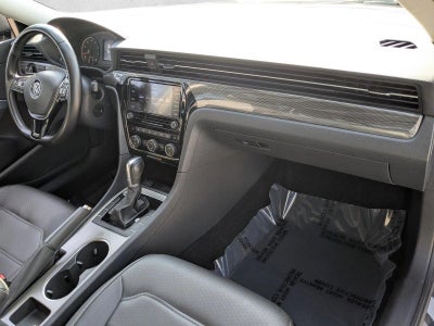 2020 Volkswagen Passat 2.0T R-Line Auto