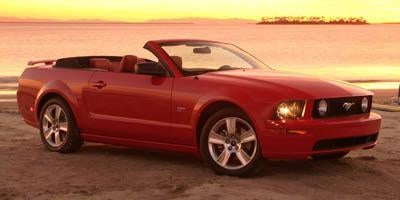 2005 Ford Mustang GT Deluxe