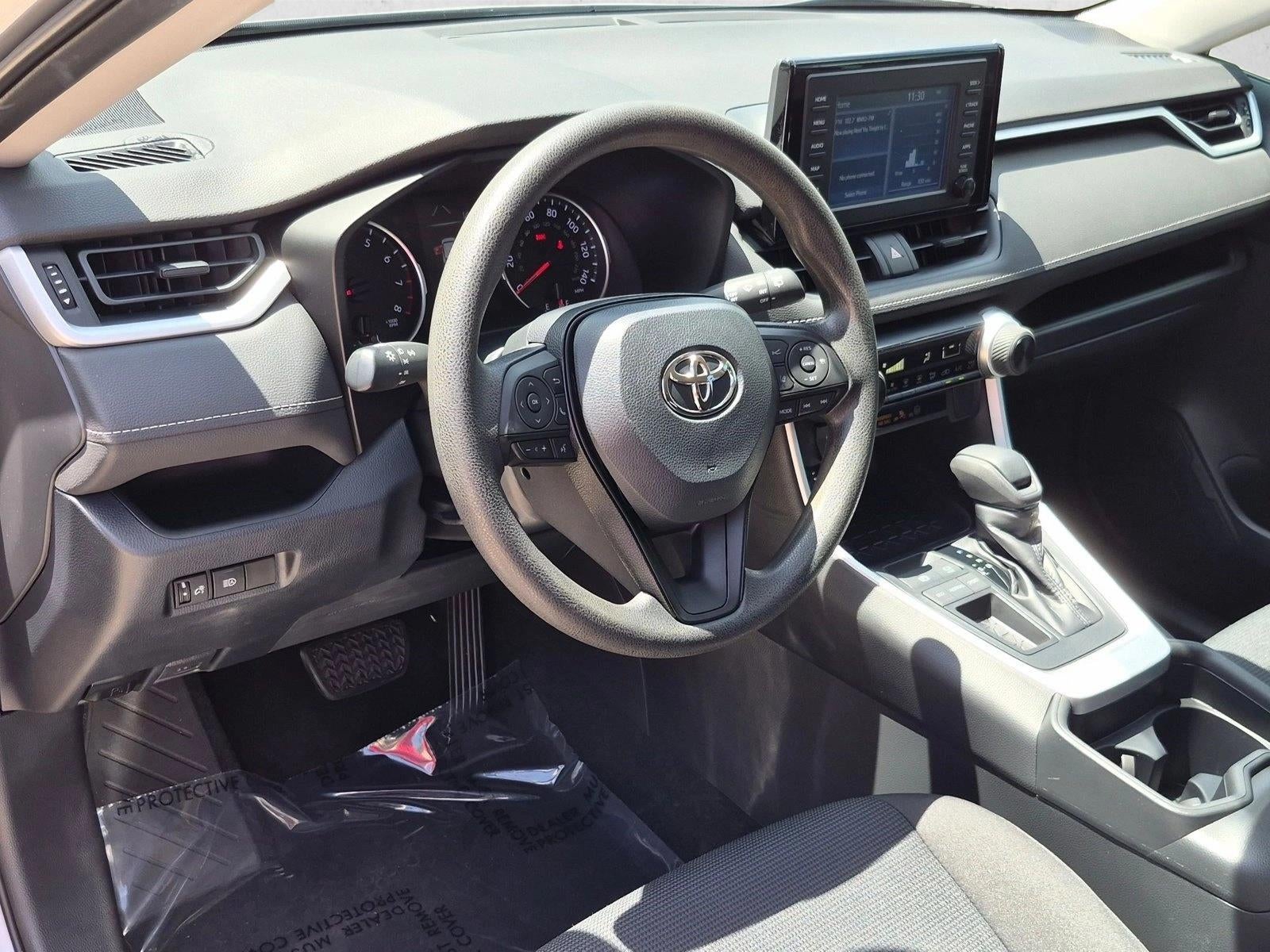 2019 Toyota RAV4 LE FWD (GS)