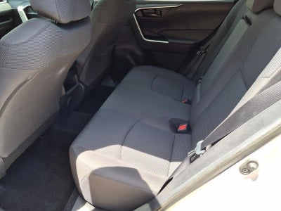 2019 Toyota RAV4 LE FWD (GS)