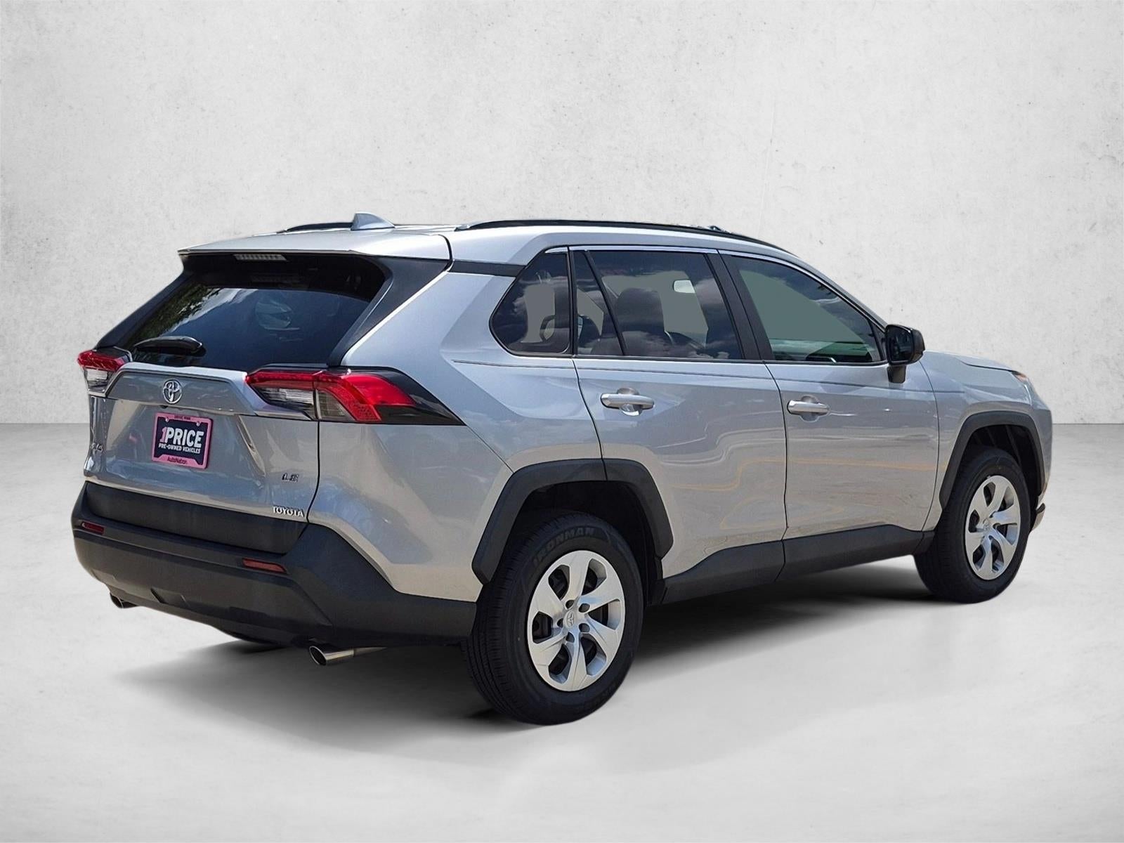 2019 Toyota RAV4 LE FWD (GS)