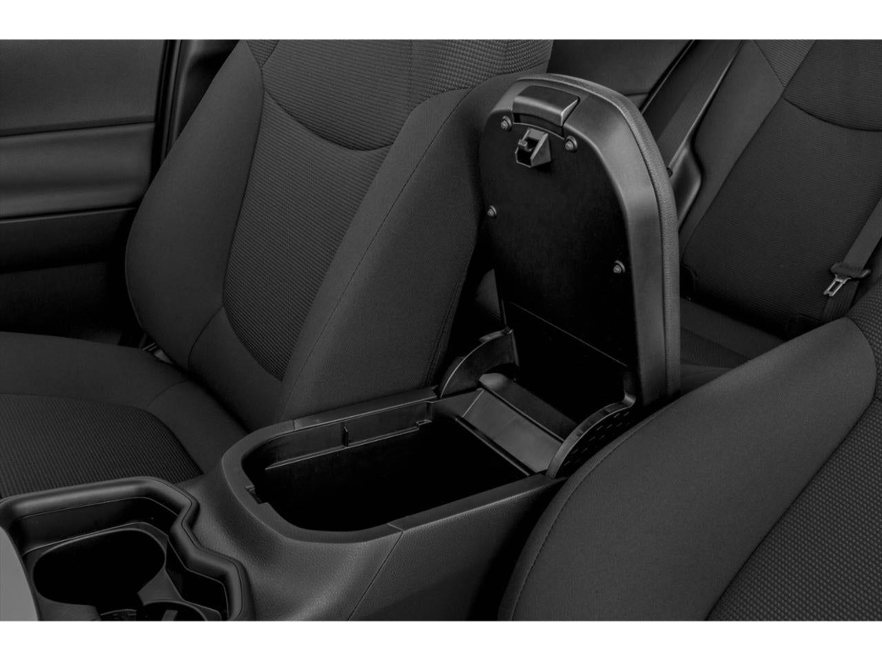 2019 Toyota RAV4 LE FWD (GS)