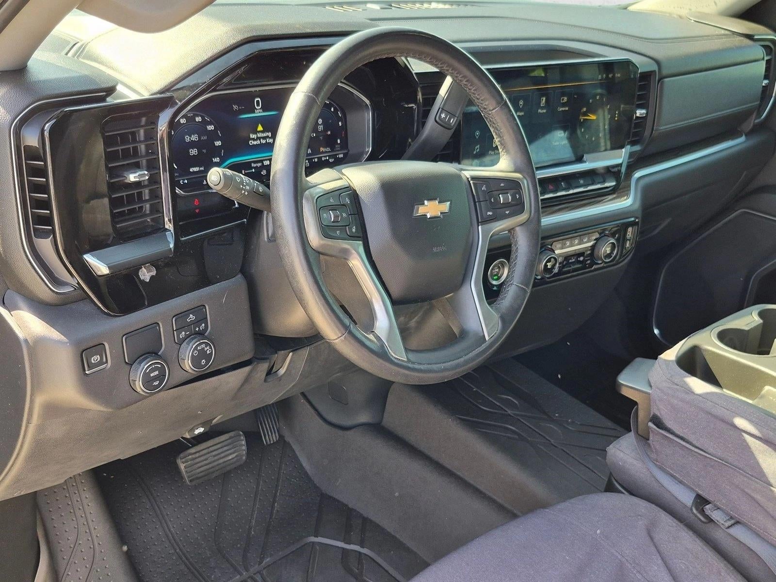2022 Chevrolet Silverado 1500 Crew Cab Short Box 2-Wheel Drive LT