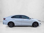 2023 Kia Forte LXS IVT
