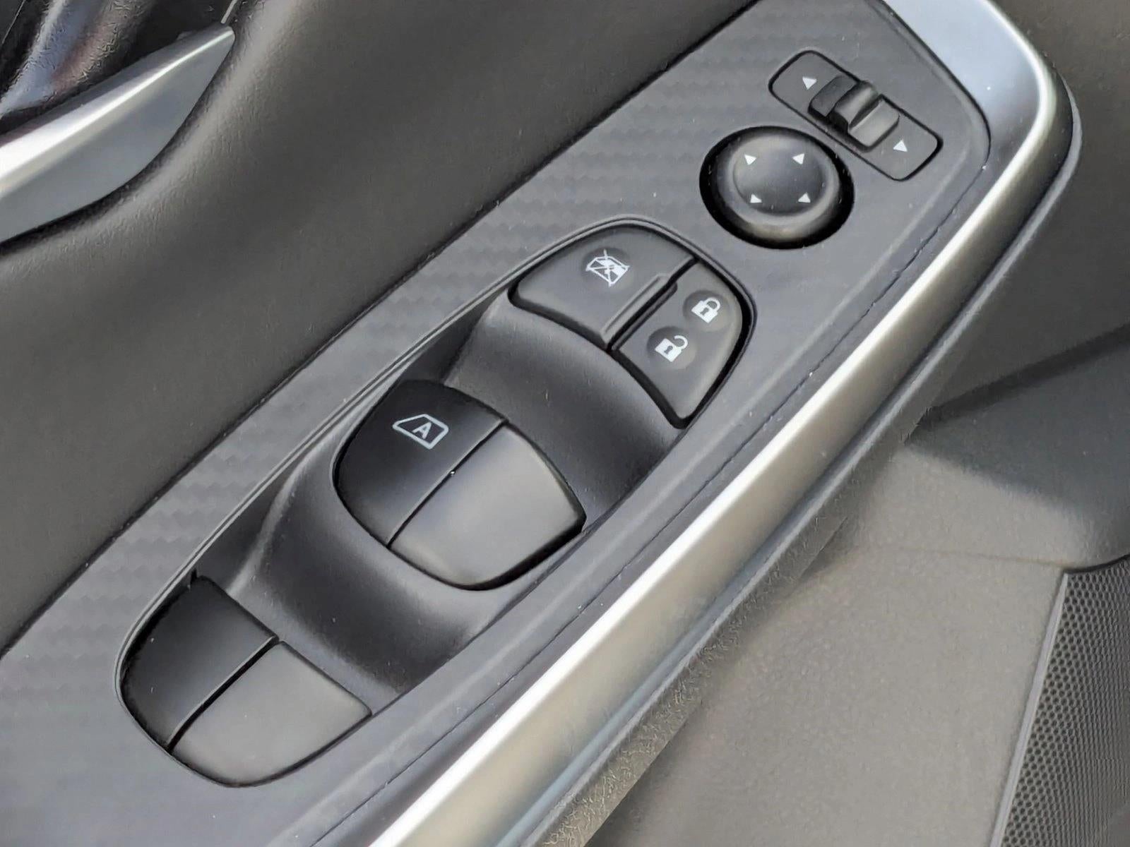 2025 Nissan Sentra SR CVT