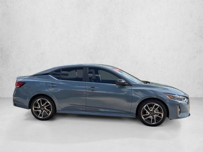 2025 Nissan Sentra SR CVT