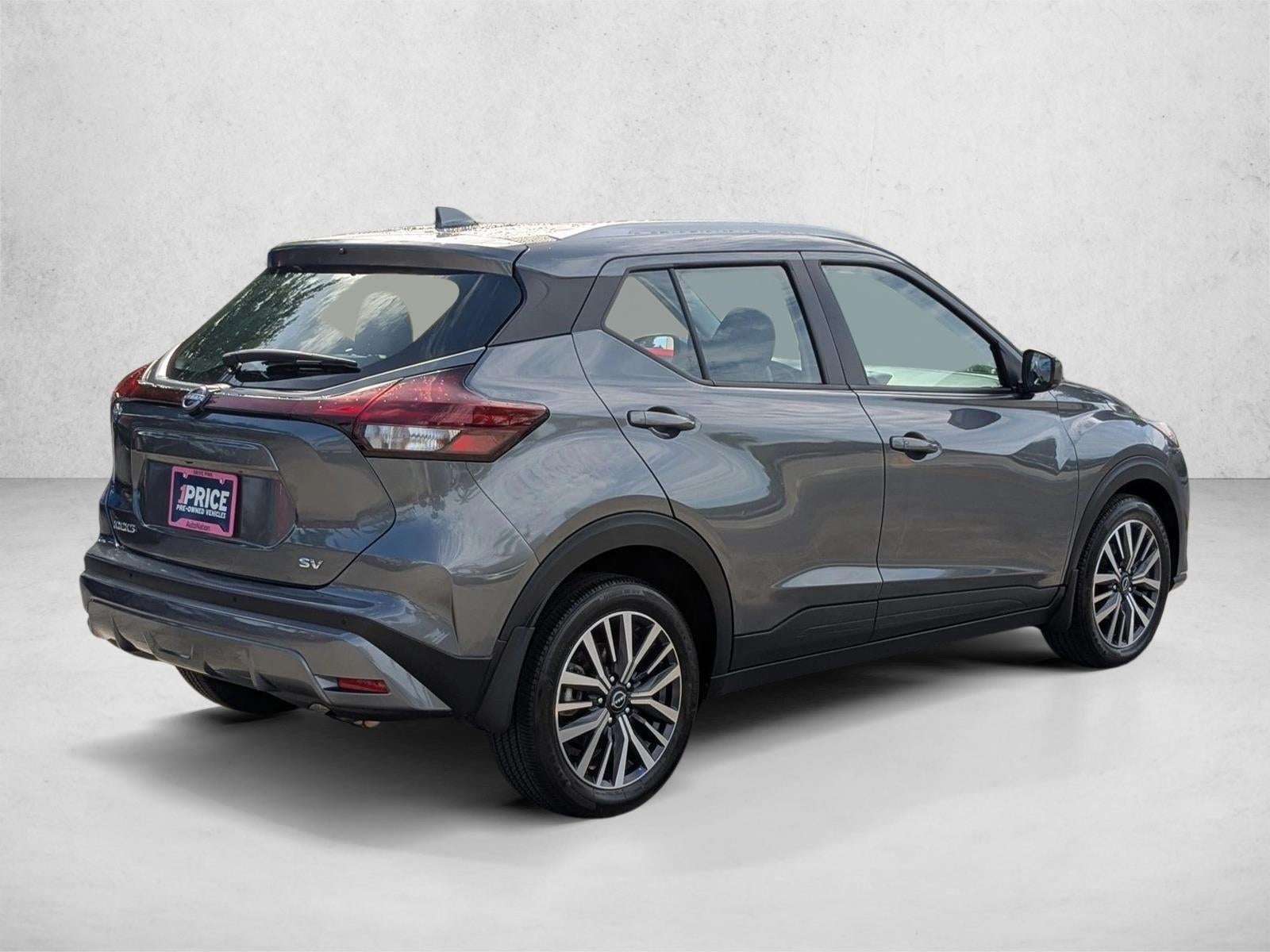 2022 Nissan Kicks SV FWD