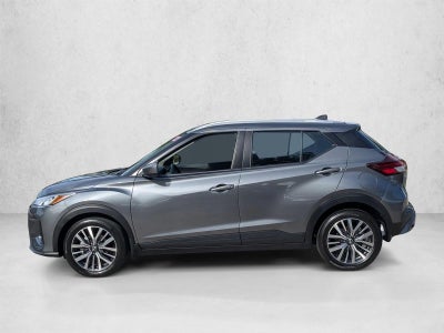 2022 Nissan Kicks SV FWD