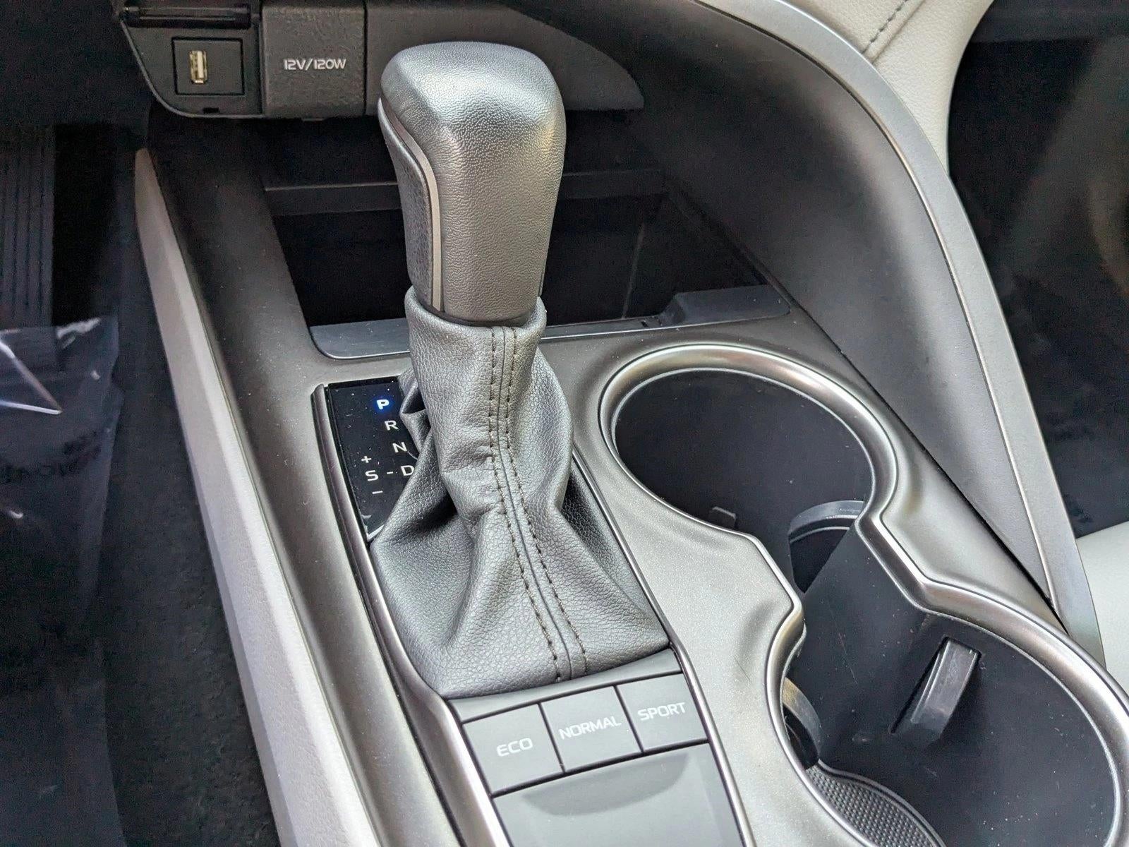 2023 Toyota Camry SE Auto (SE)
