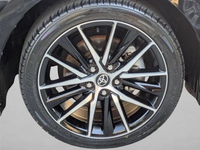 2023 Toyota Camry SE Auto (SE)
