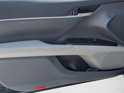 2023 Toyota Camry SE Auto (SE)