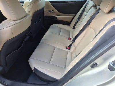 2021 Lexus ES 300h FWD