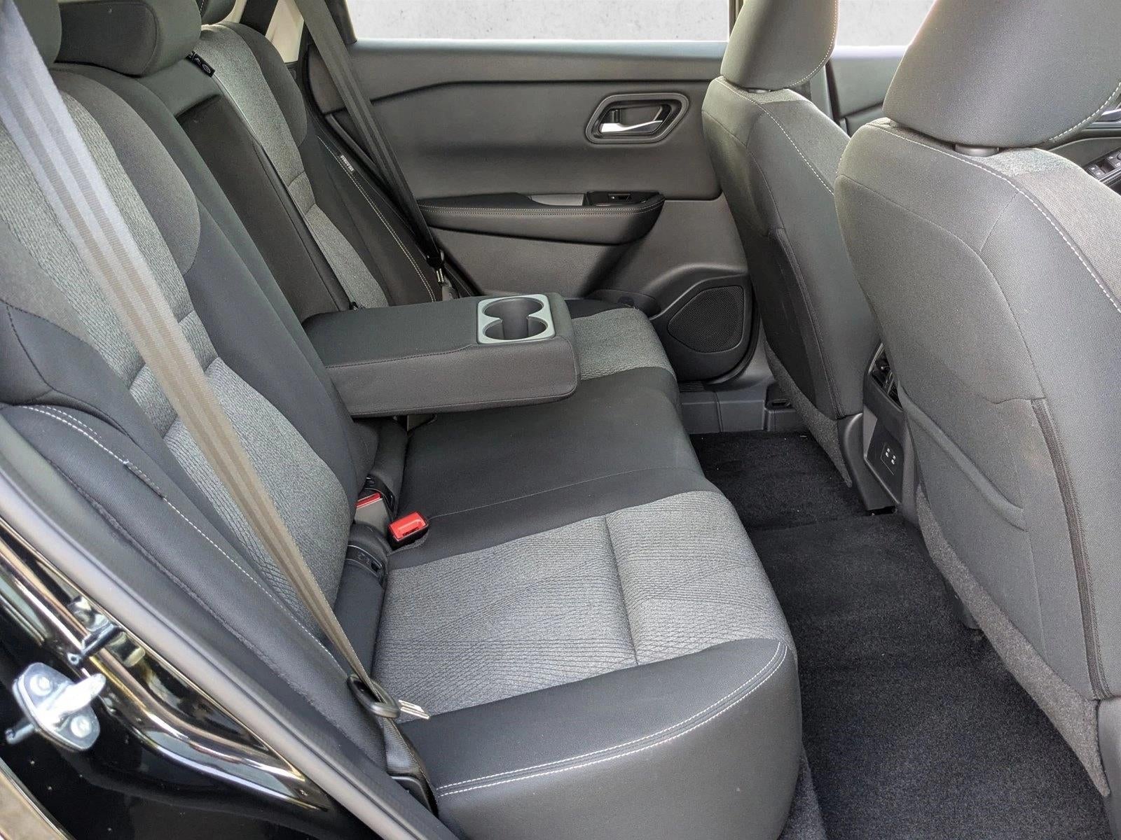 2024 Nissan Rogue FWD SV