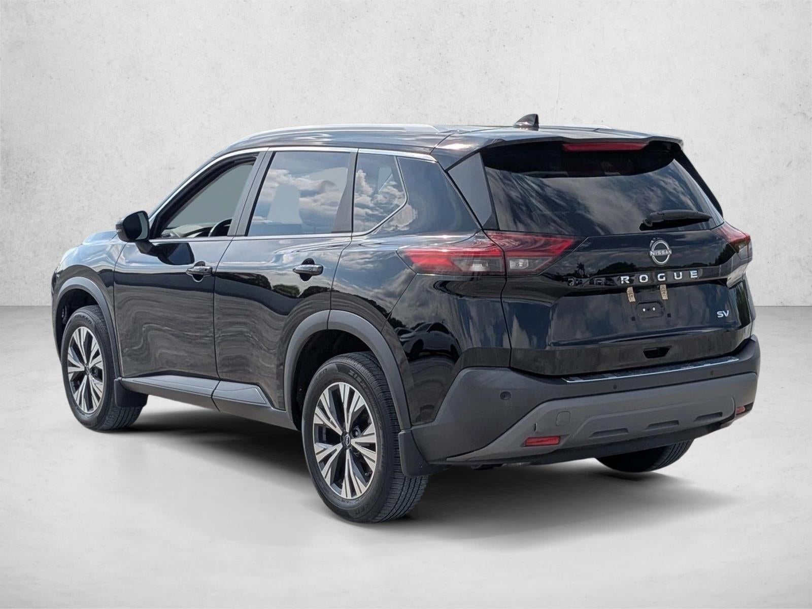 2022 Nissan Rogue FWD SV