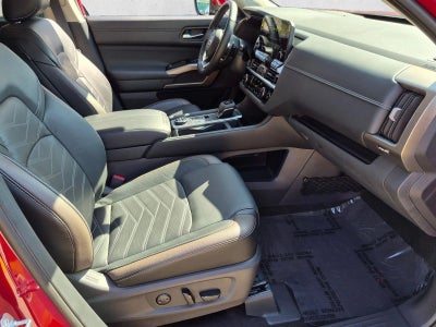 2023 Nissan Pathfinder Platinum 4WD