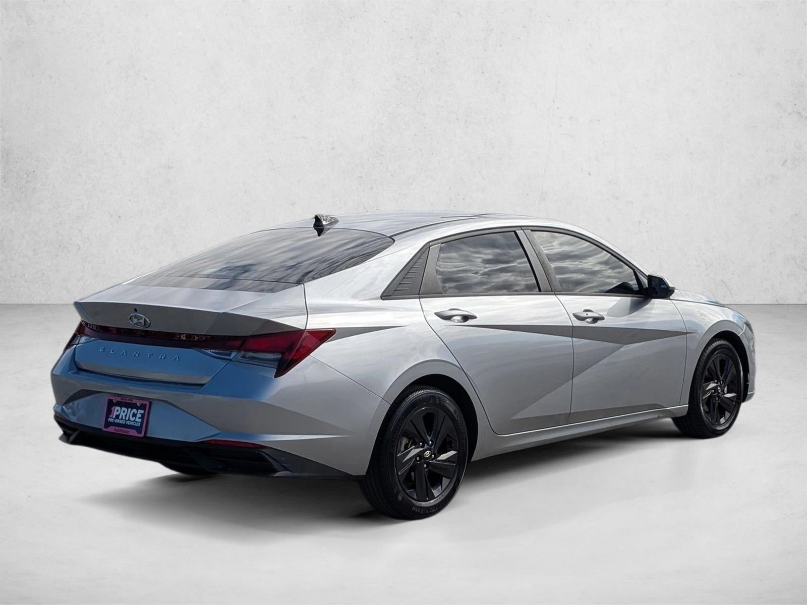 2021 Hyundai ELANTRA SEL IVT