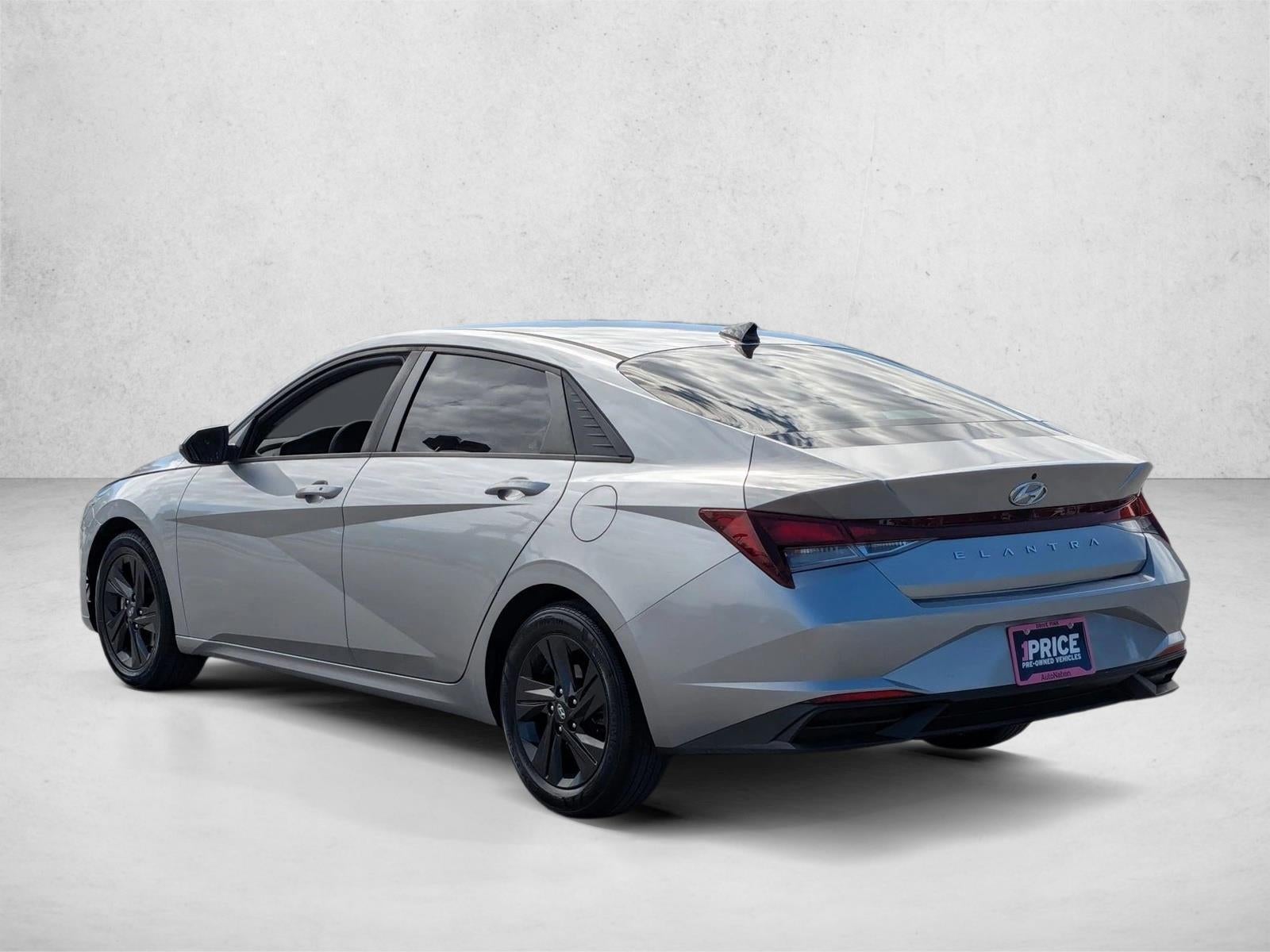 2021 Hyundai ELANTRA SEL IVT