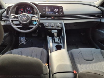 2023 Hyundai ELANTRA SE IVT