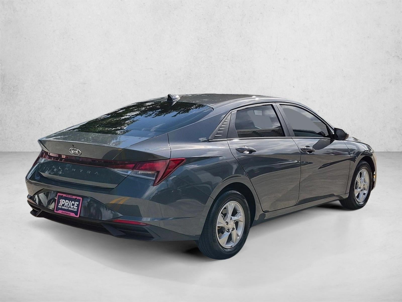 2023 Hyundai ELANTRA SE IVT