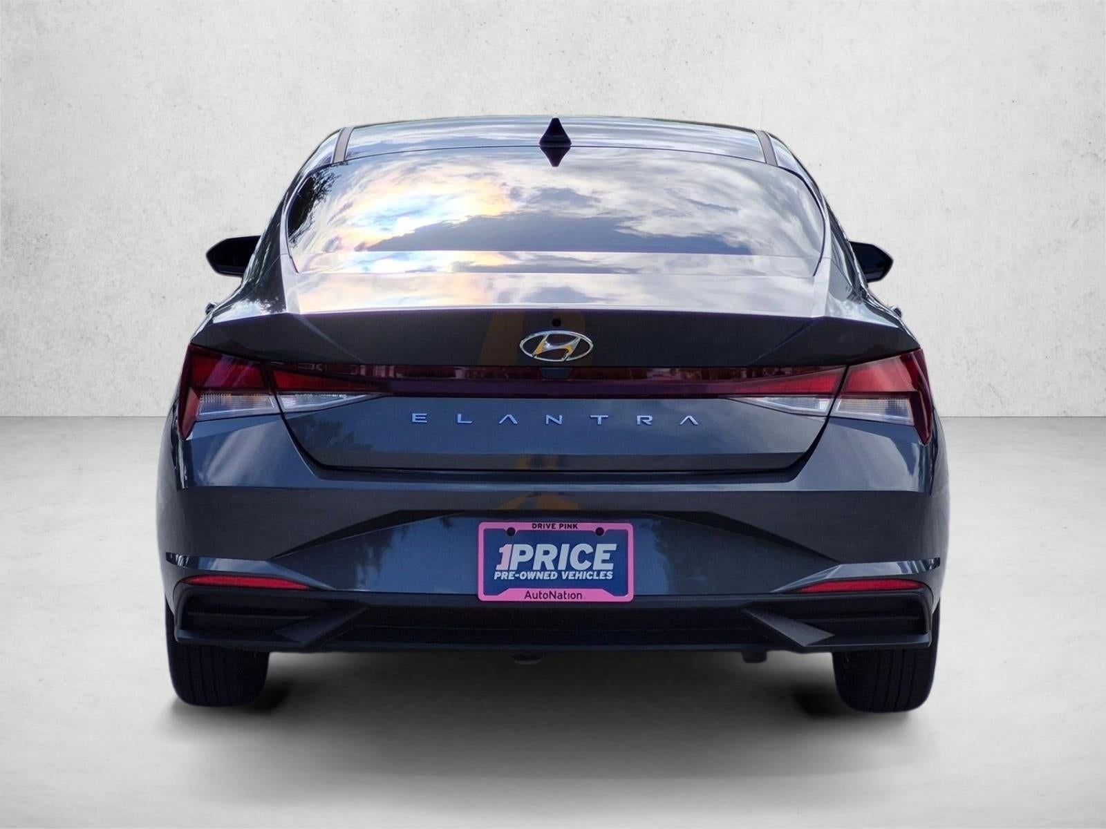 2023 Hyundai ELANTRA SE IVT
