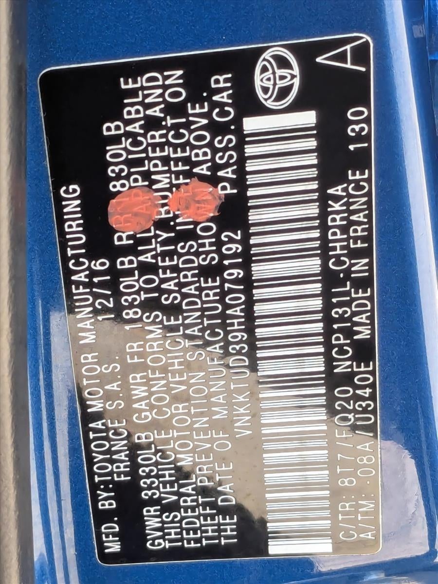 2017 Toyota Yaris 5-Door L Auto (Natl)