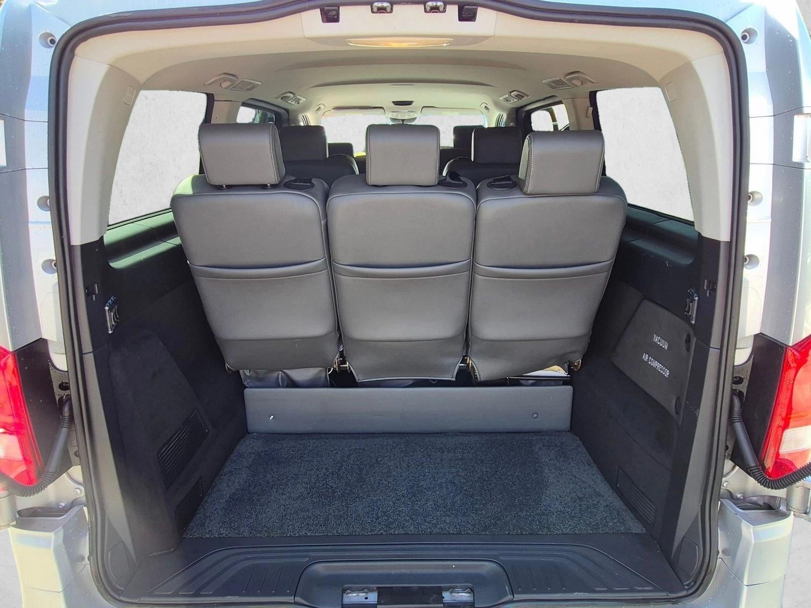 2018 Mercedes-Benz Metris Passenger Van Standard Roof 126" Wheelbase