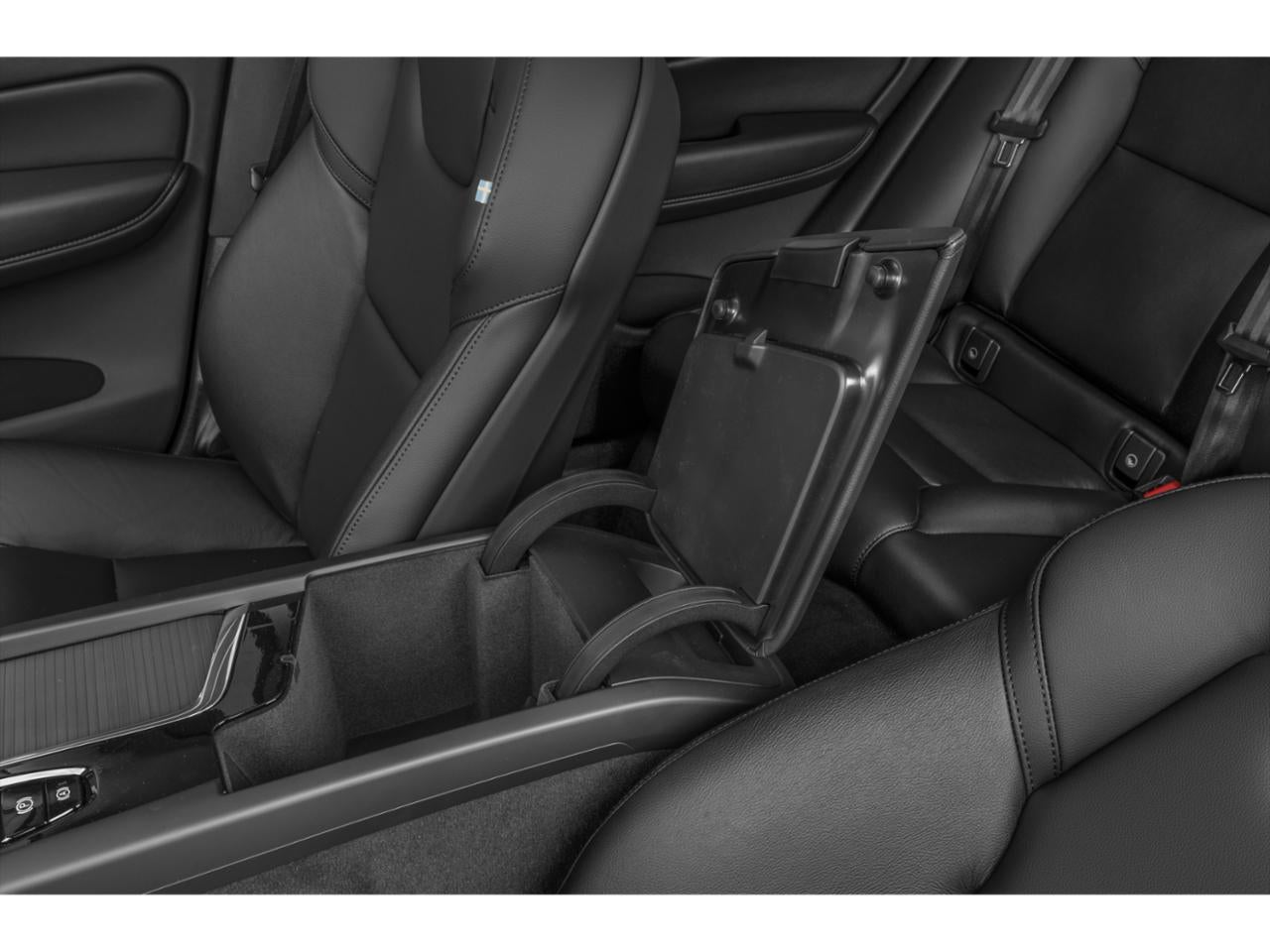 2023 Volvo XC60 B5 FWD Core
