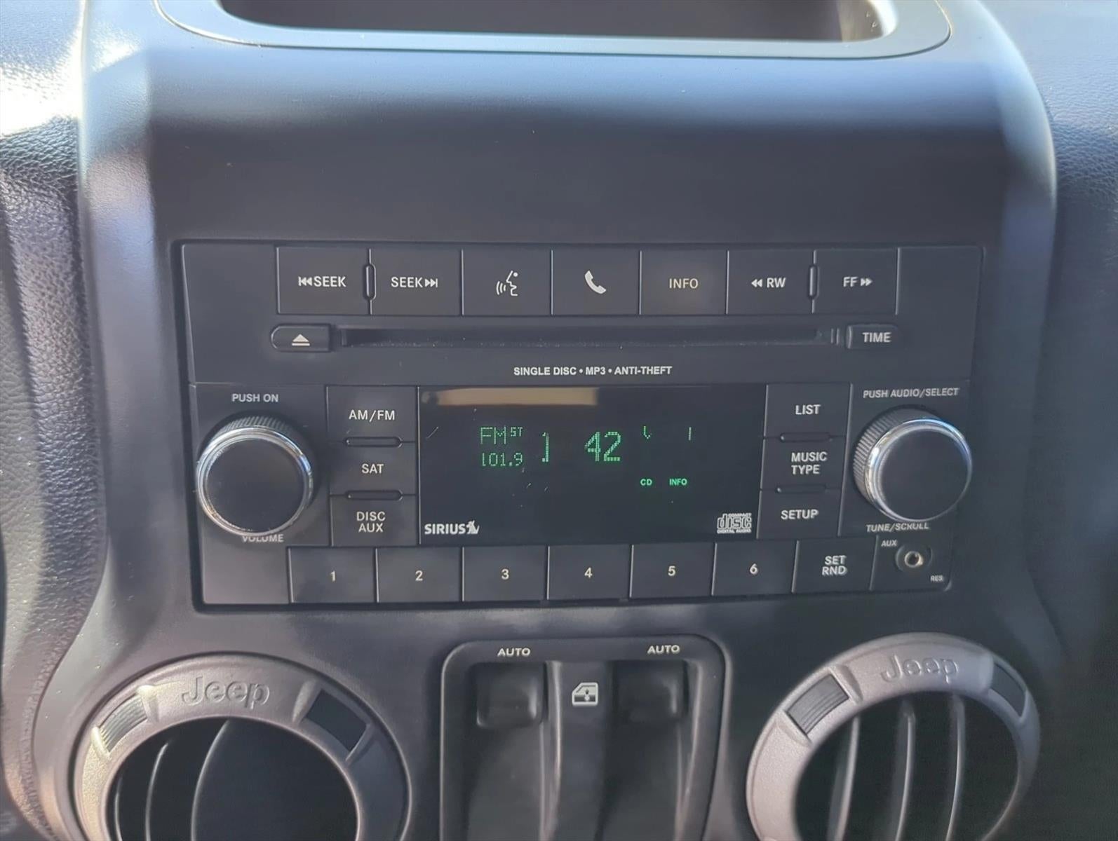 2014 Jeep Wrangler 4WD 2dr Sport