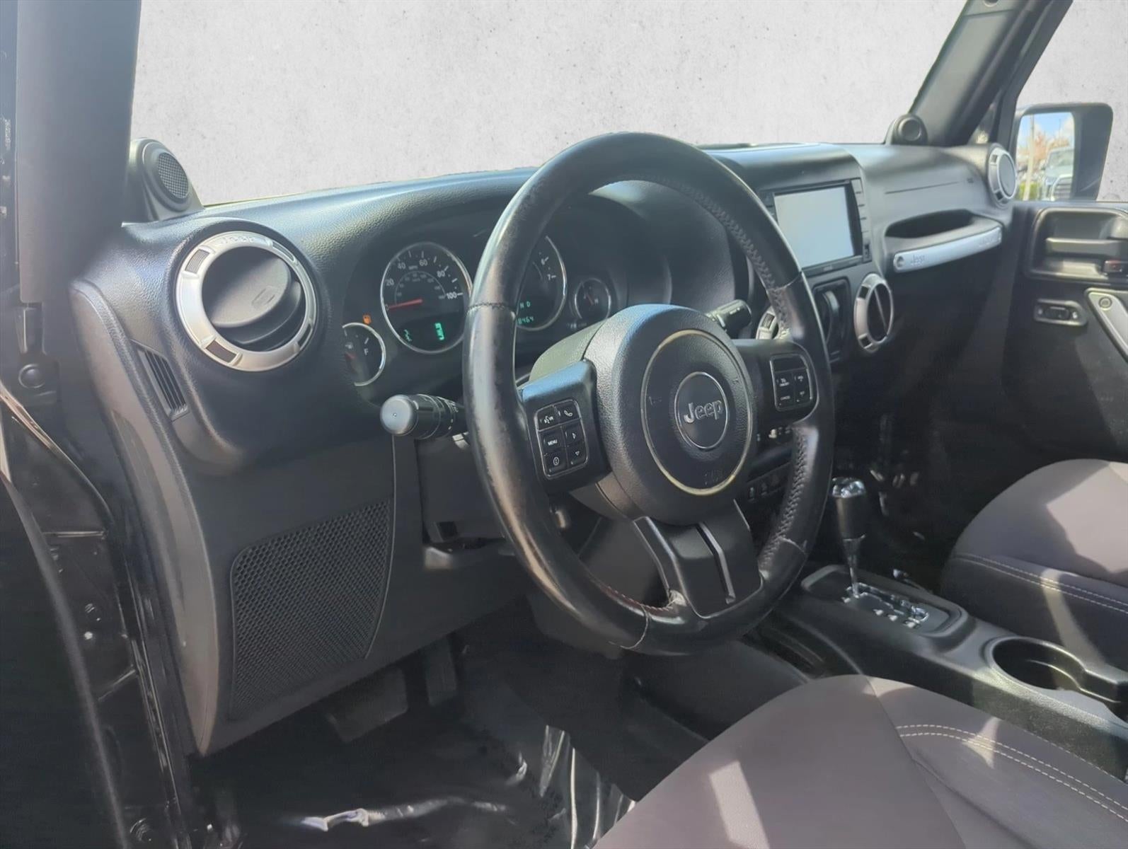 2013 Jeep Wrangler 4WD 2dr Sahara
