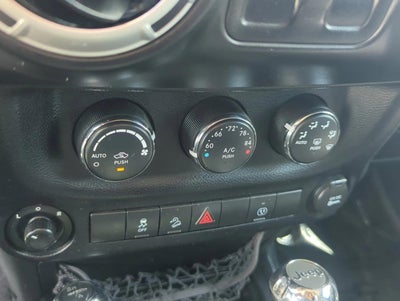 2013 Jeep Wrangler 4WD 2dr Sahara
