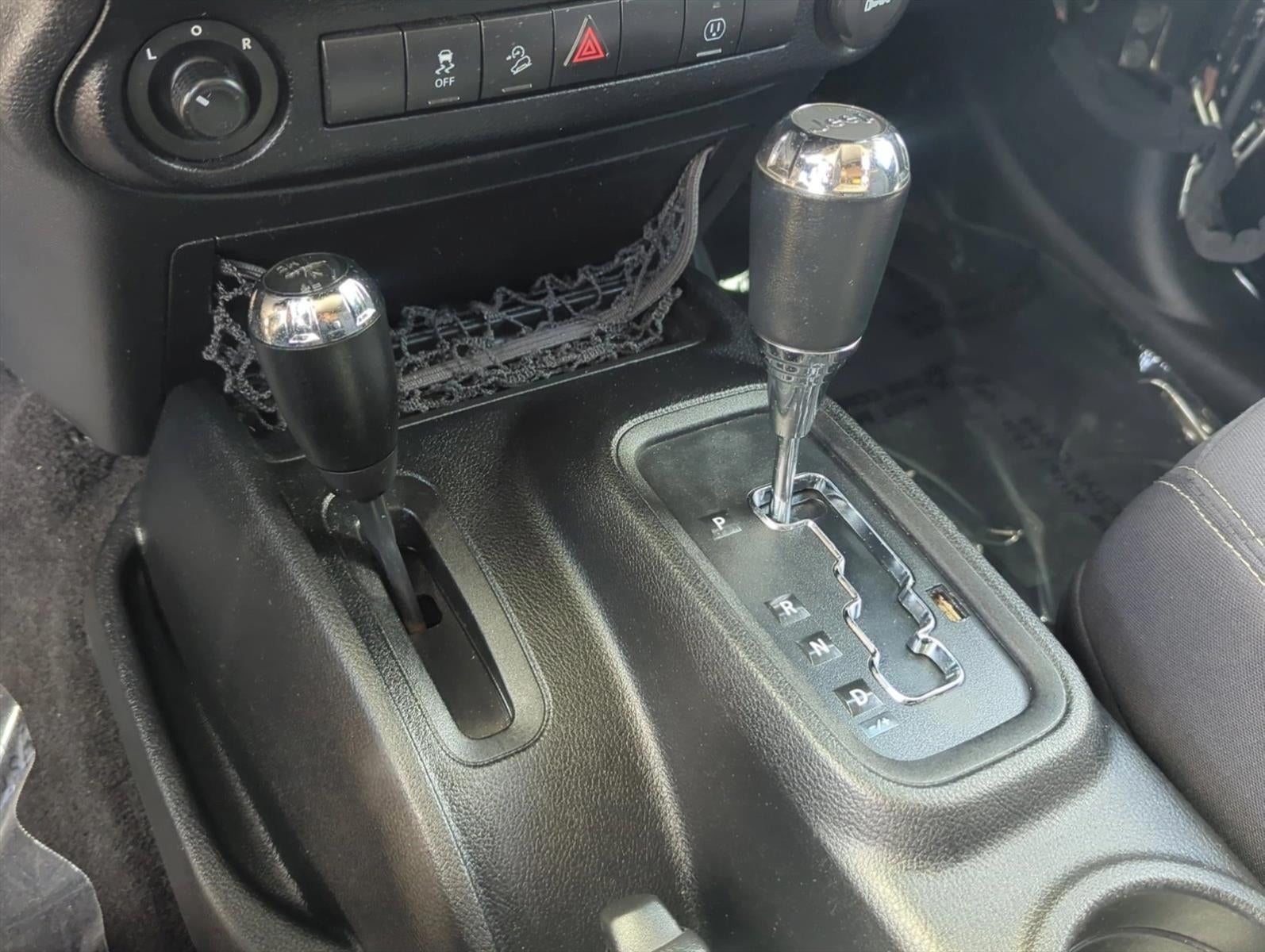 2013 Jeep Wrangler 4WD 2dr Sahara