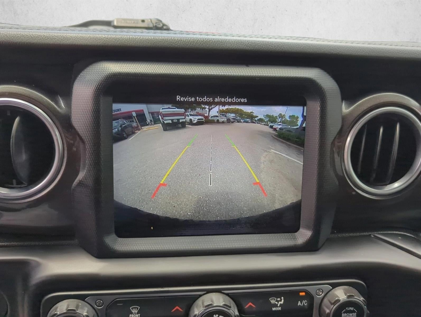 2019 Jeep Wrangler Unlimited Sahara Altitude 4x4