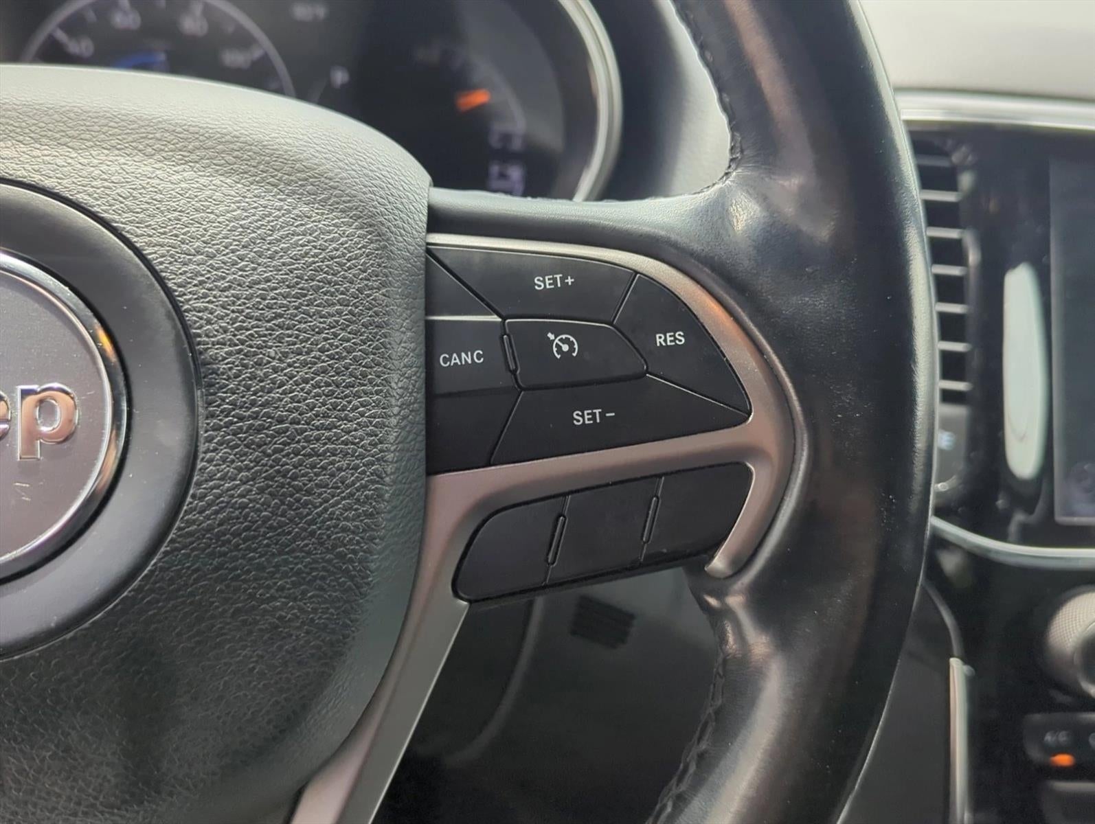 2020 Jeep Grand Cherokee Altitude 4x2