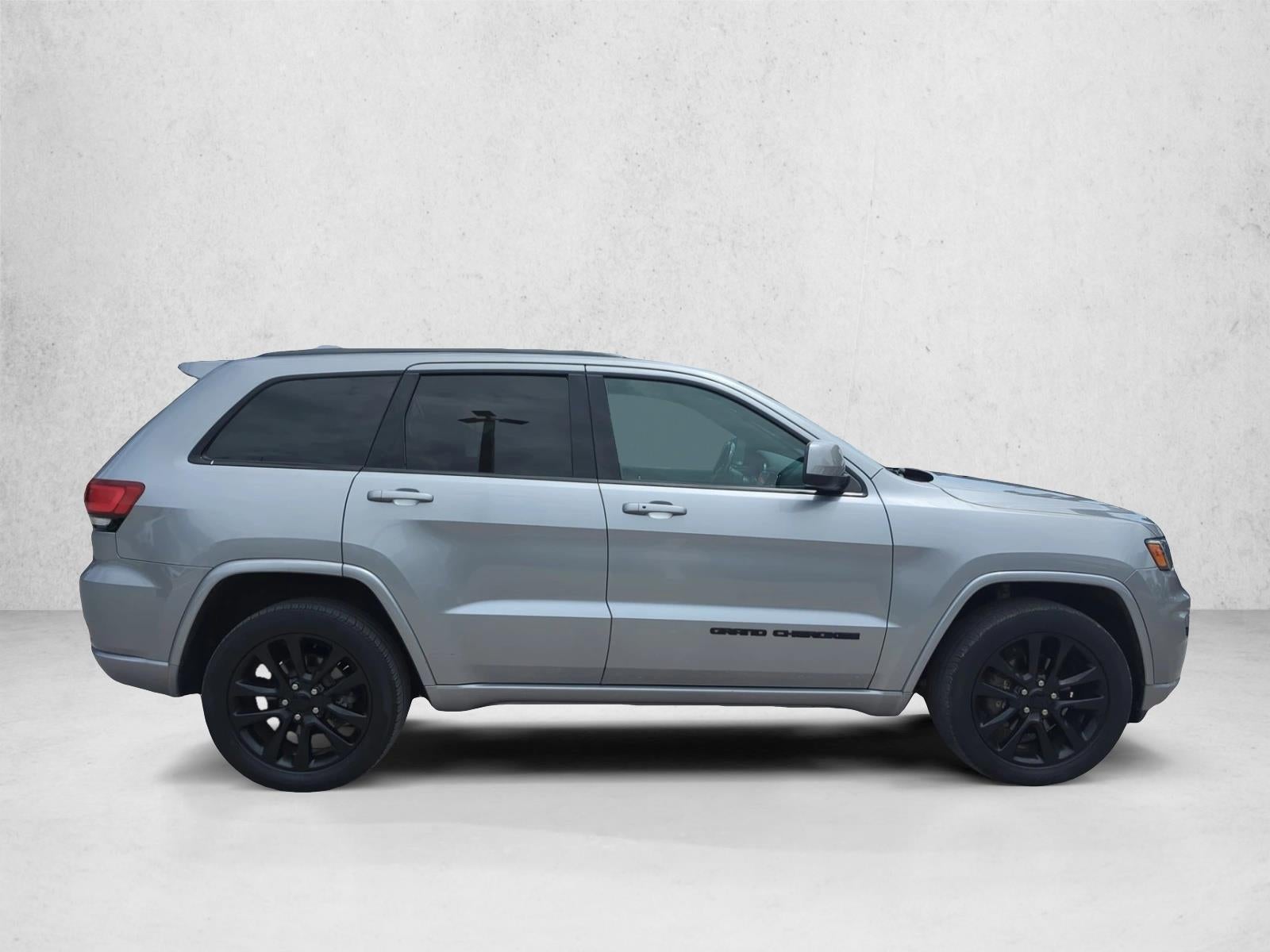 2020 Jeep Grand Cherokee Altitude 4x2