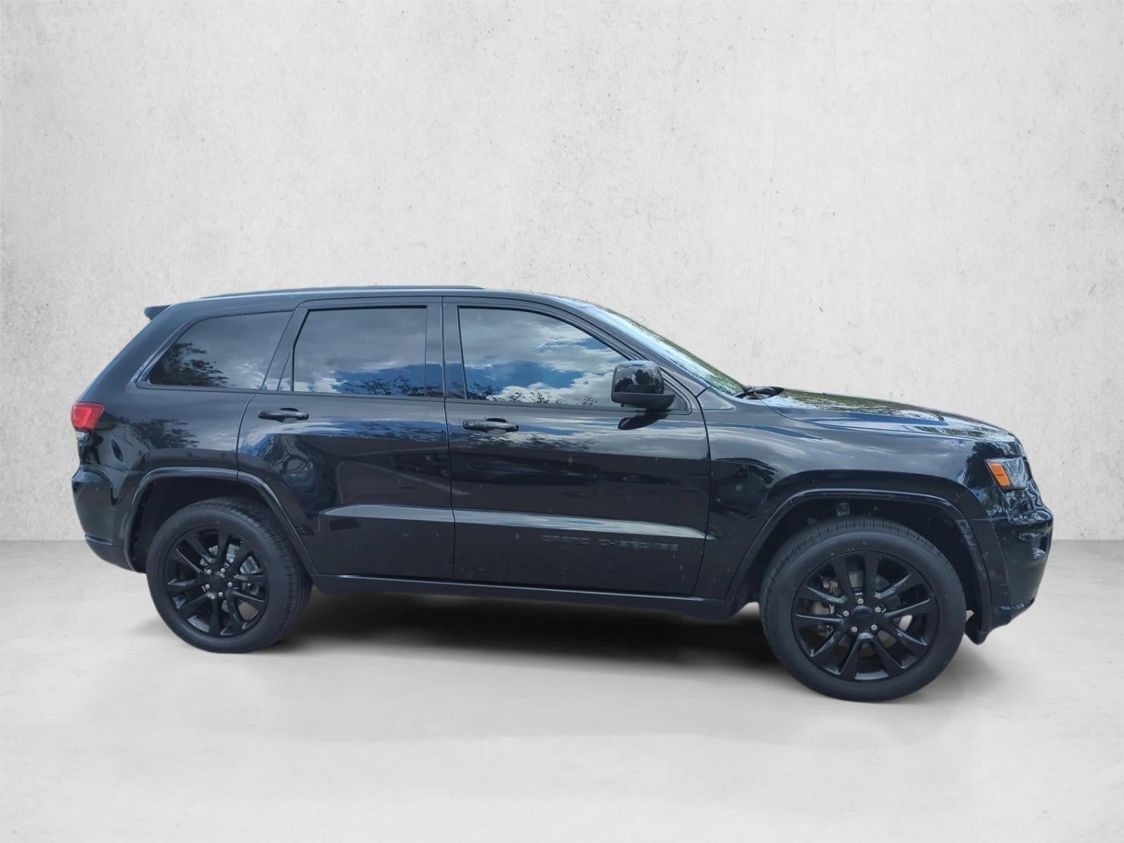 2018 Jeep Grand Cherokee Altitude 4x4 *Ltd Avail*