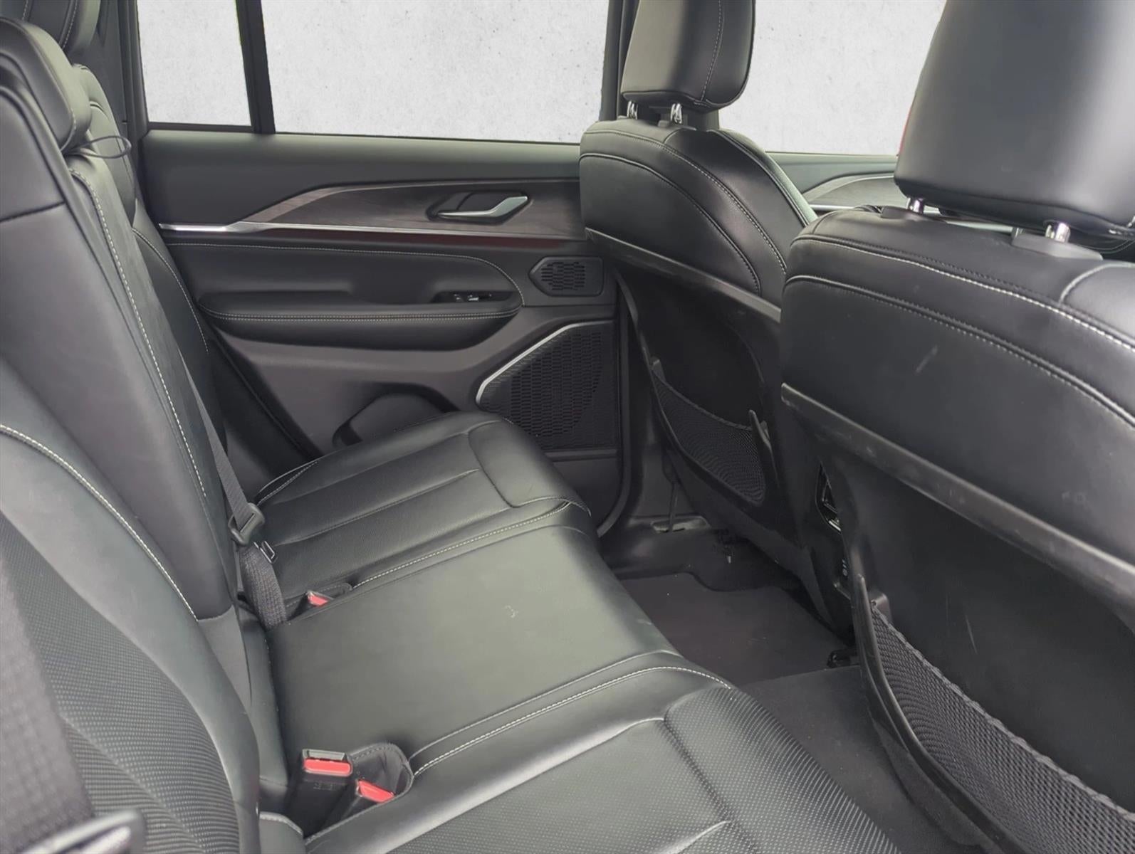 2023 Jeep Grand Cherokee Overland 4x4