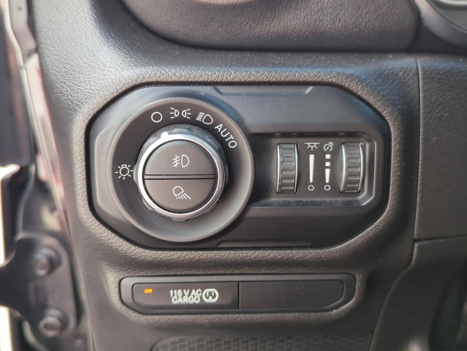 2020 Jeep Gladiator Overland 4x4