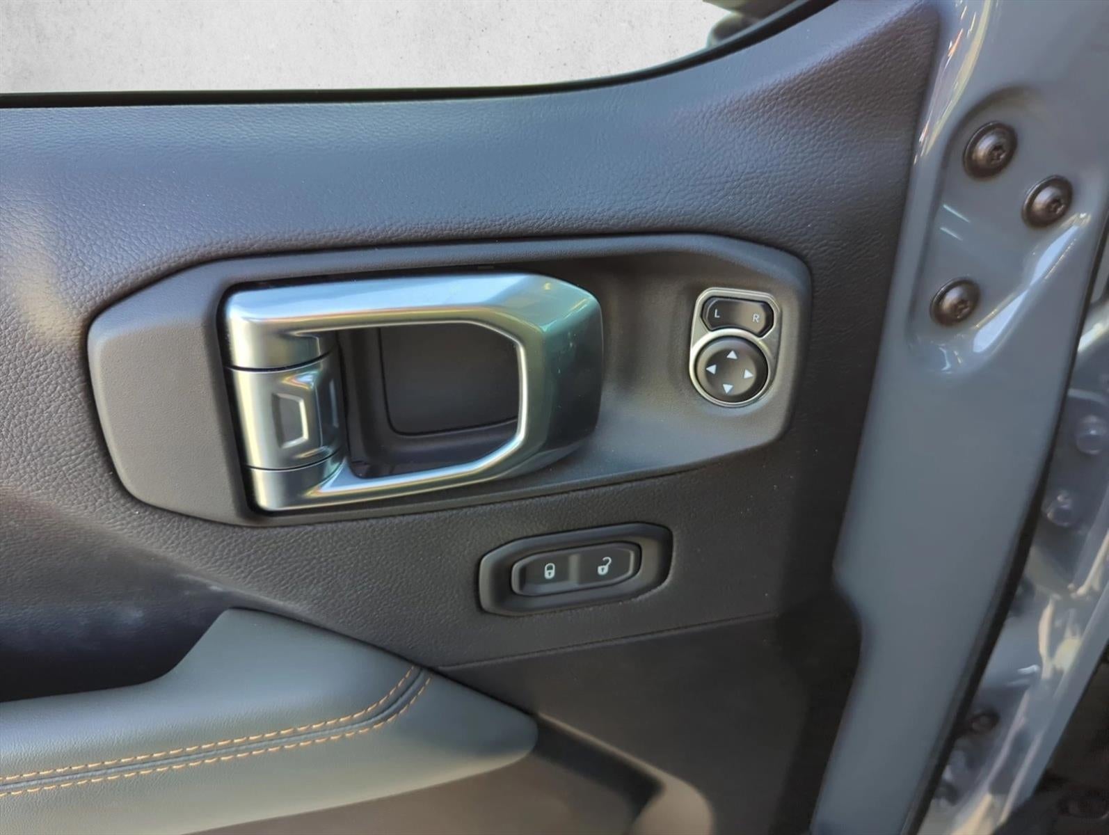 2025 Jeep Gladiator Mojave X 4x4