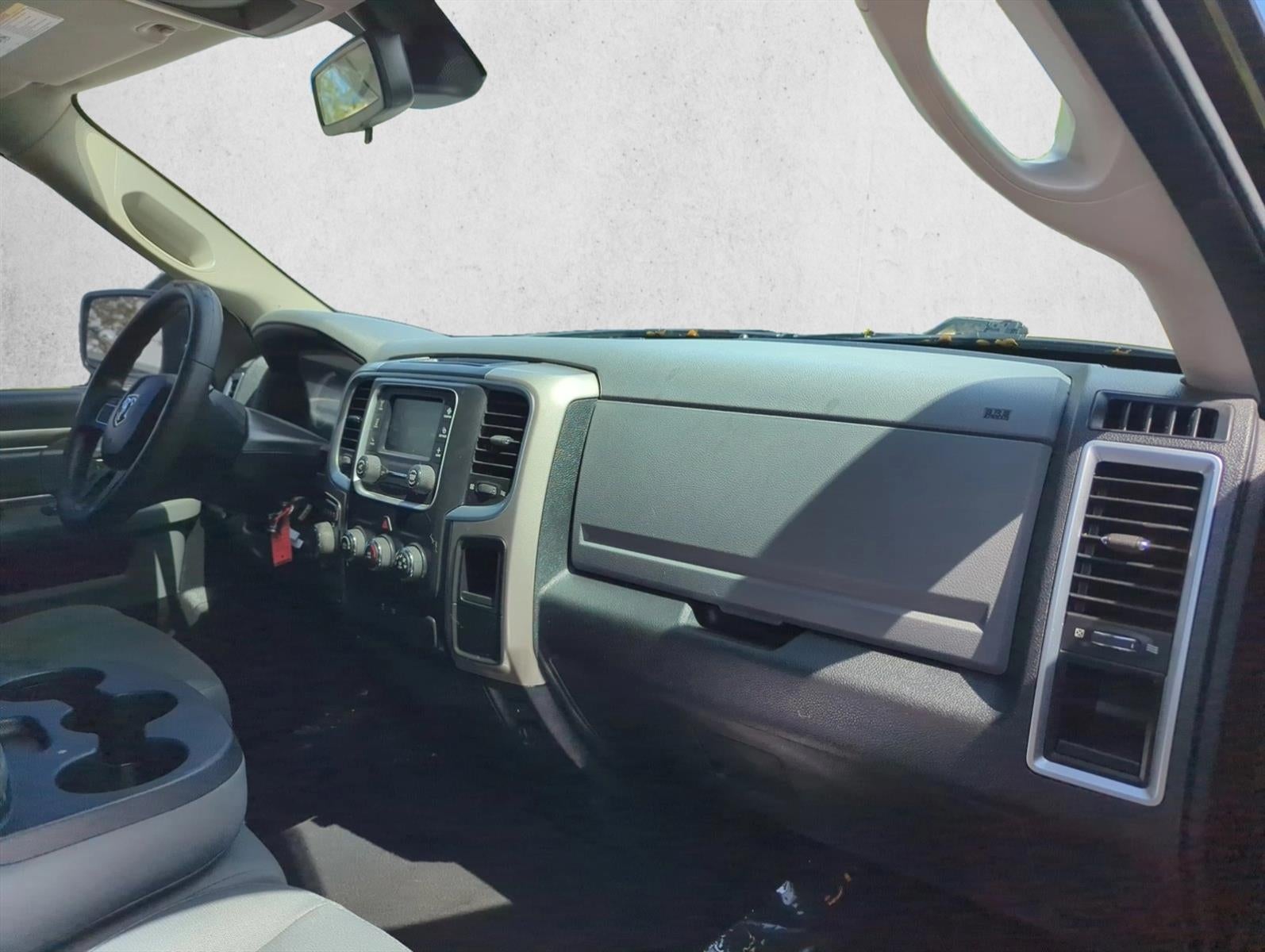 2016 RAM 1500 2WD Quad Cab 6.4 Ft Box SLT