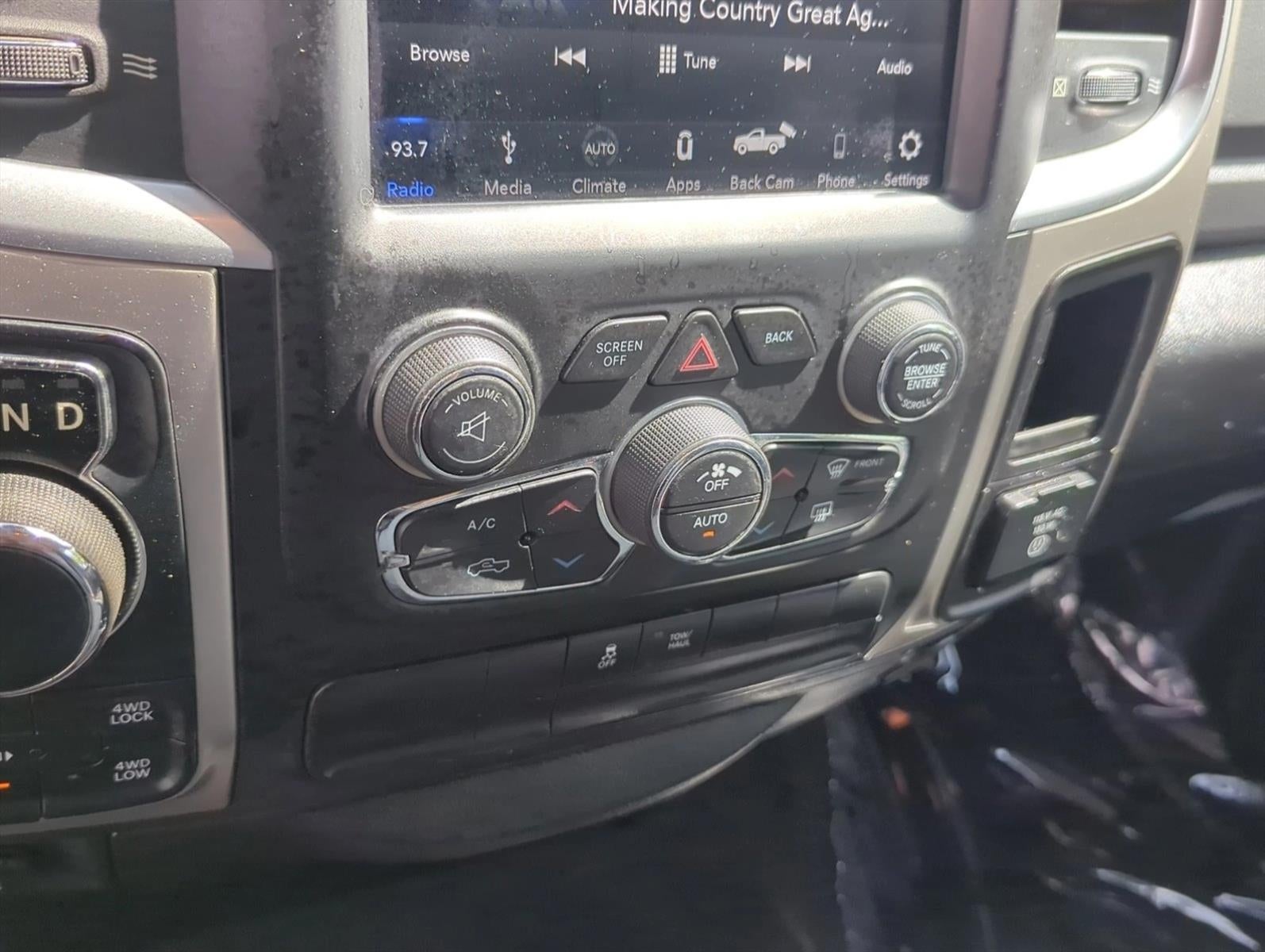 2019 RAM 1500 Classic Big Horn 4x4 Crew Cab 5'7" Box