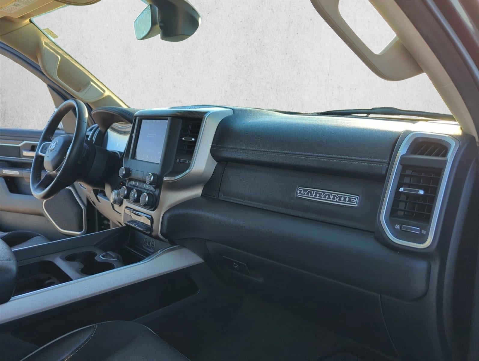 2020 RAM 1500 Laramie 4x2 Quad Cab 6'4" Box