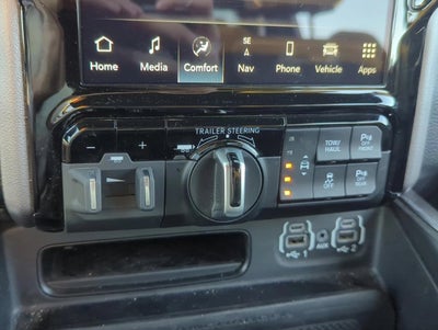 2023 RAM 1500 Laramie 4x4 Crew Cab 5'7" Box