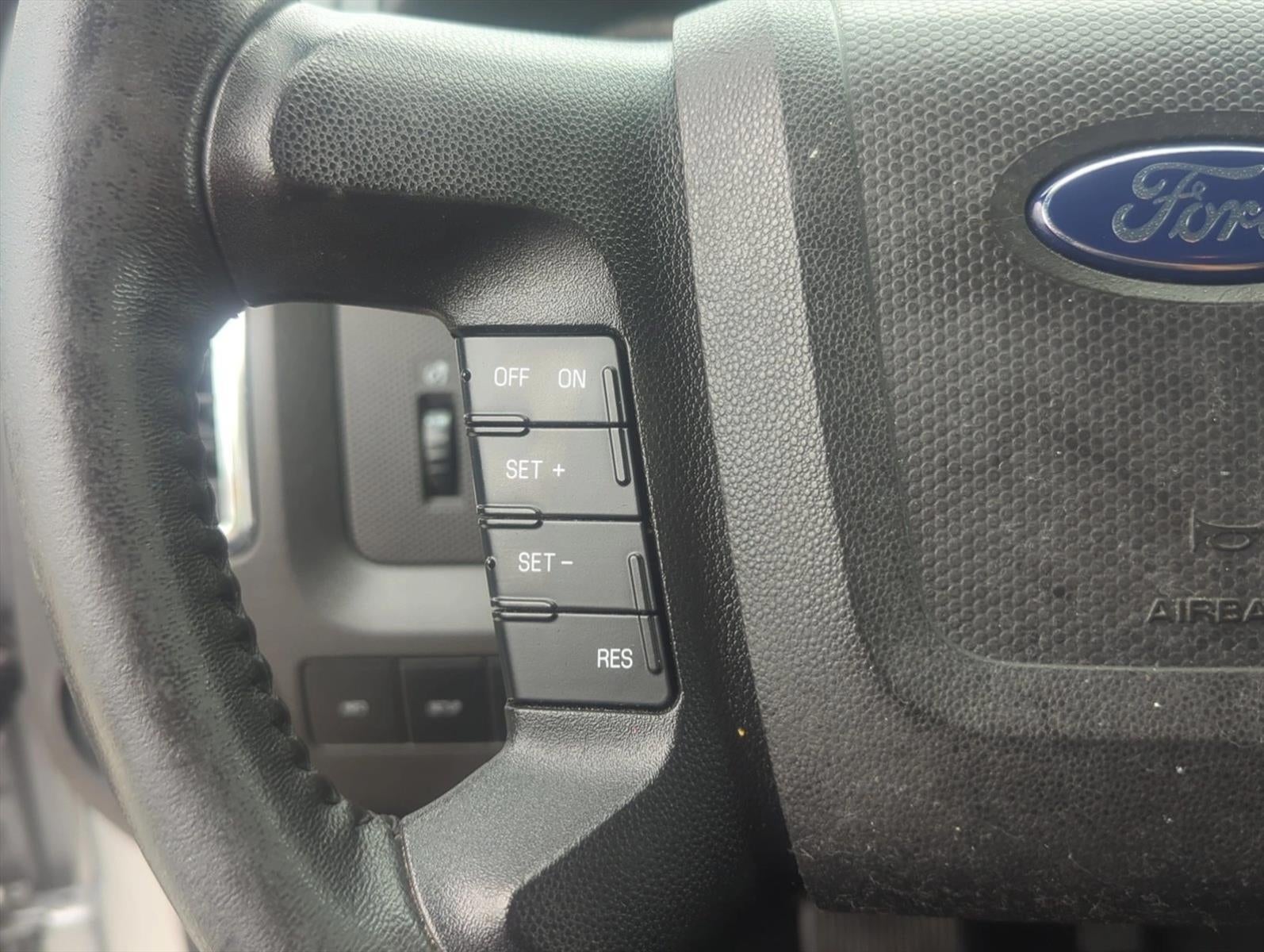 2010 Ford Escape FWD 4dr Limited